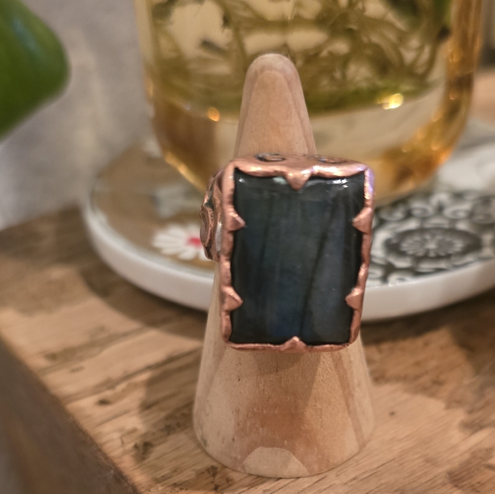 Copper Labradorite  Stone Ring